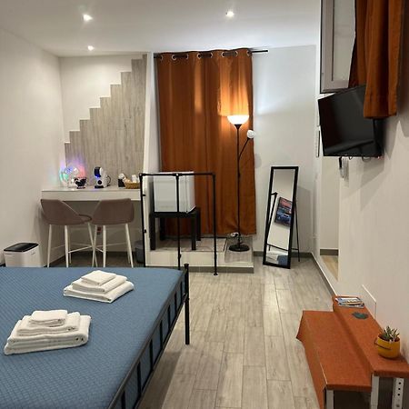 Bari Valona Rooms エクステリア 写真