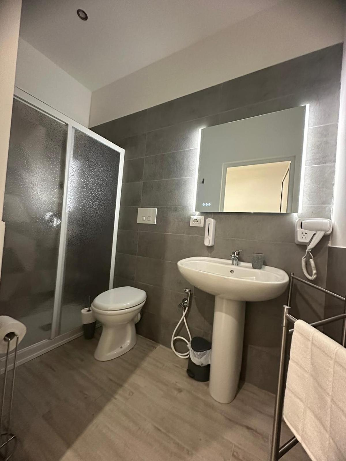 Bari Valona Rooms エクステリア 写真
